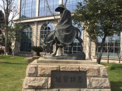 光华楼下-驴背诗思